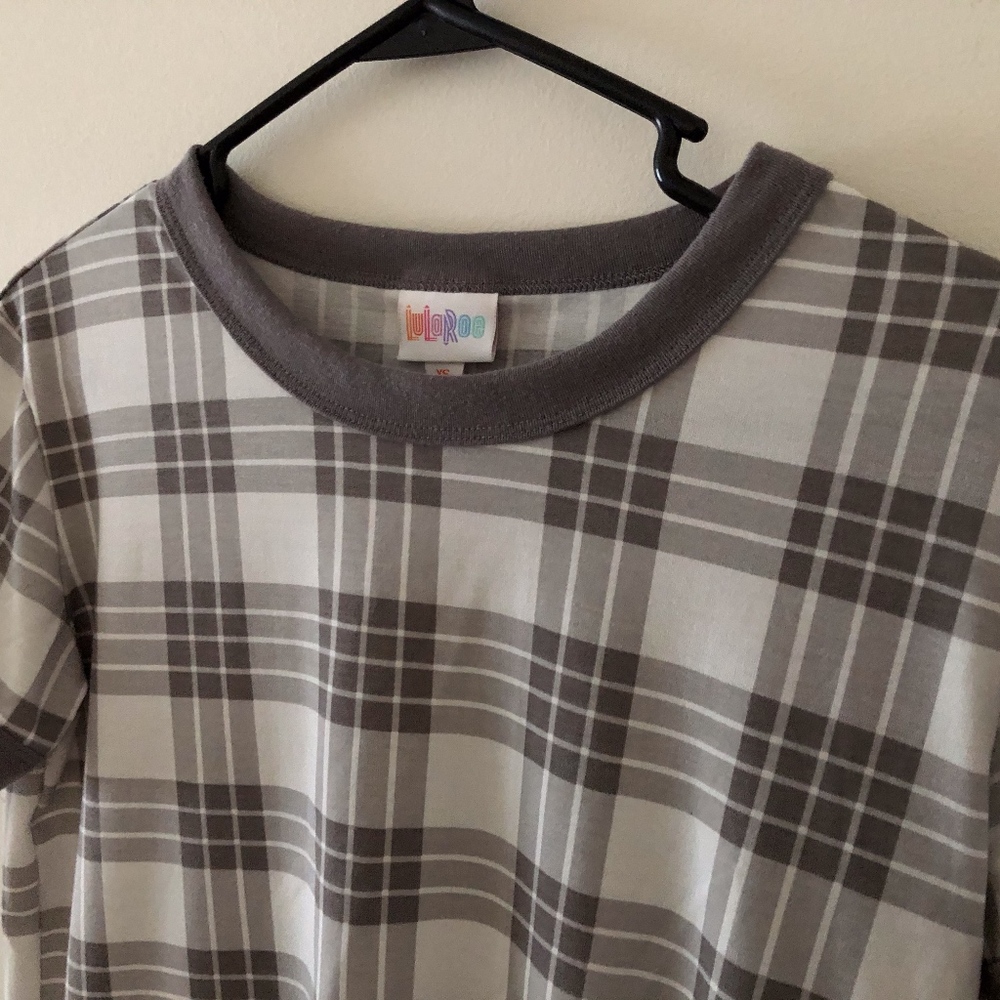 LuLaRoe Liv Tee Plaid Gray - XS